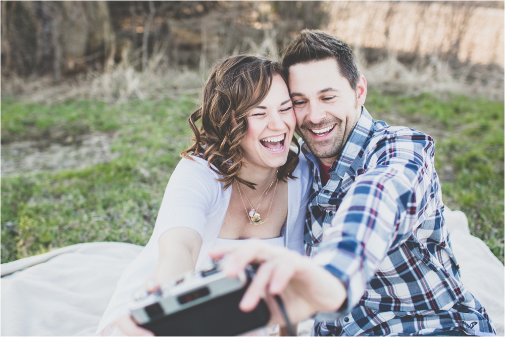 vintage-engagement-session-wisconsin-studio29-photography