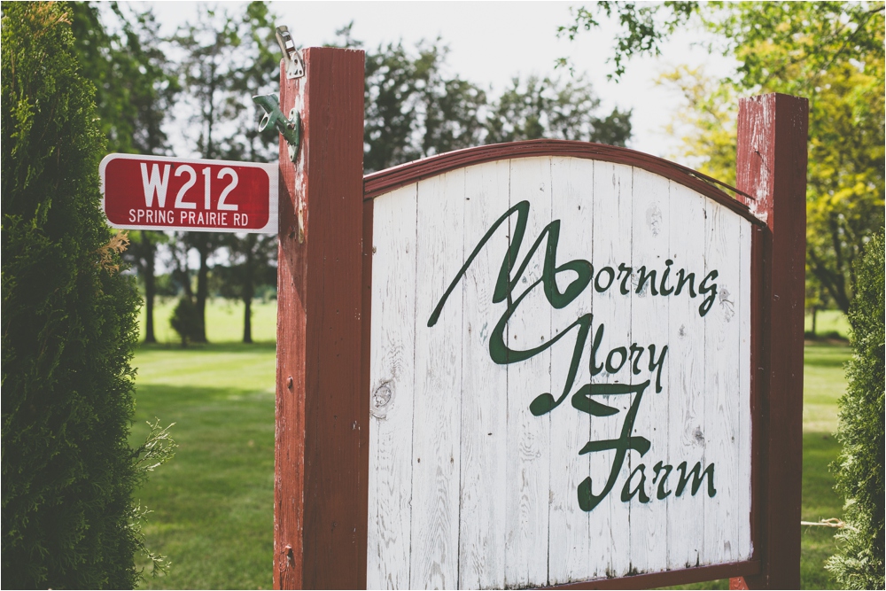 burlington-wisconsin-barn-wedding-studio29-photography