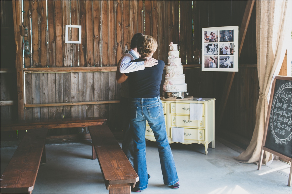 burlington-wisconsin-barn-wedding-studio29-photography