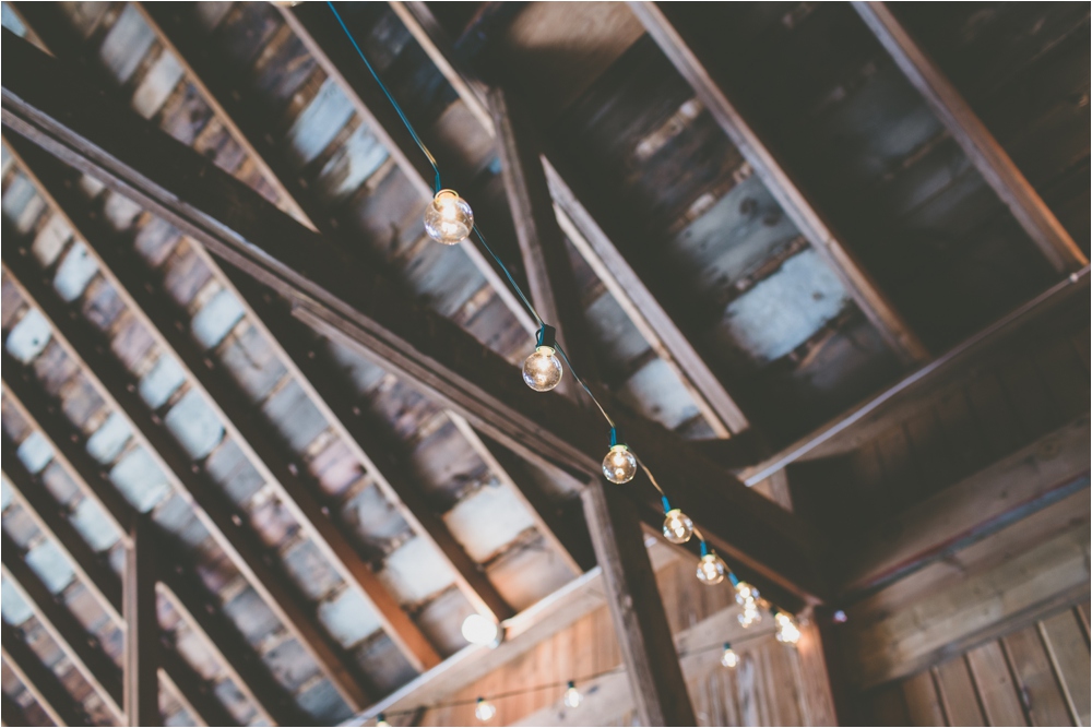 burlington-wisconsin-barn-wedding-studio29-photography