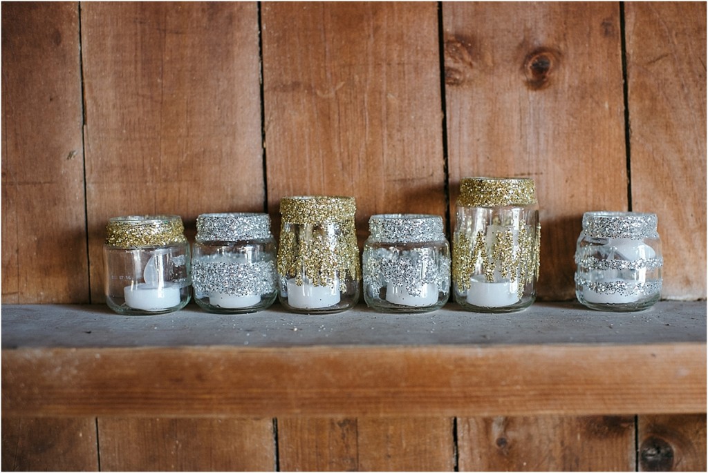 rustic barn at prairie gardens wedding