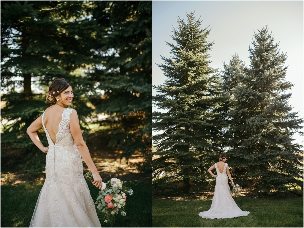 rustic barn at prairie gardens wedding