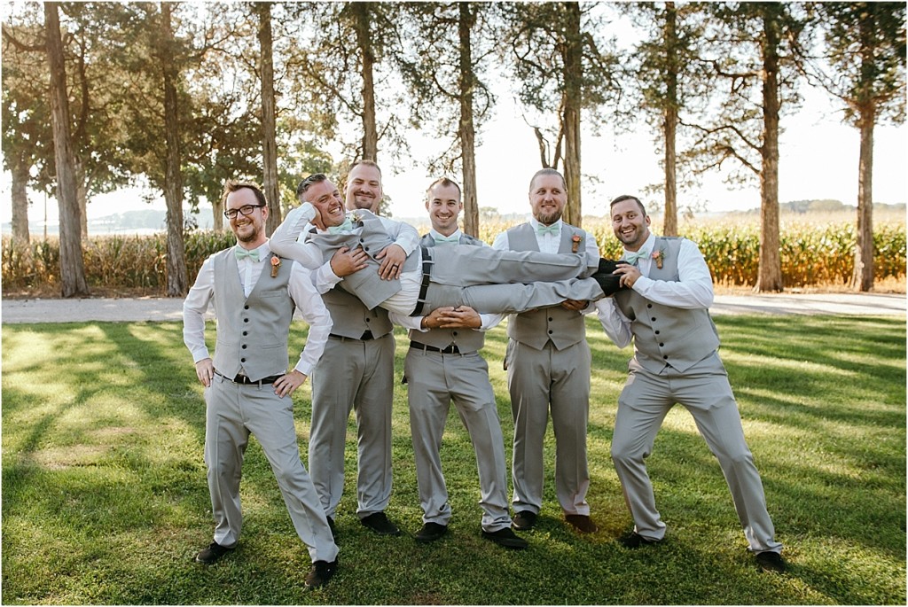 rustic barn at prairie gardens wedding