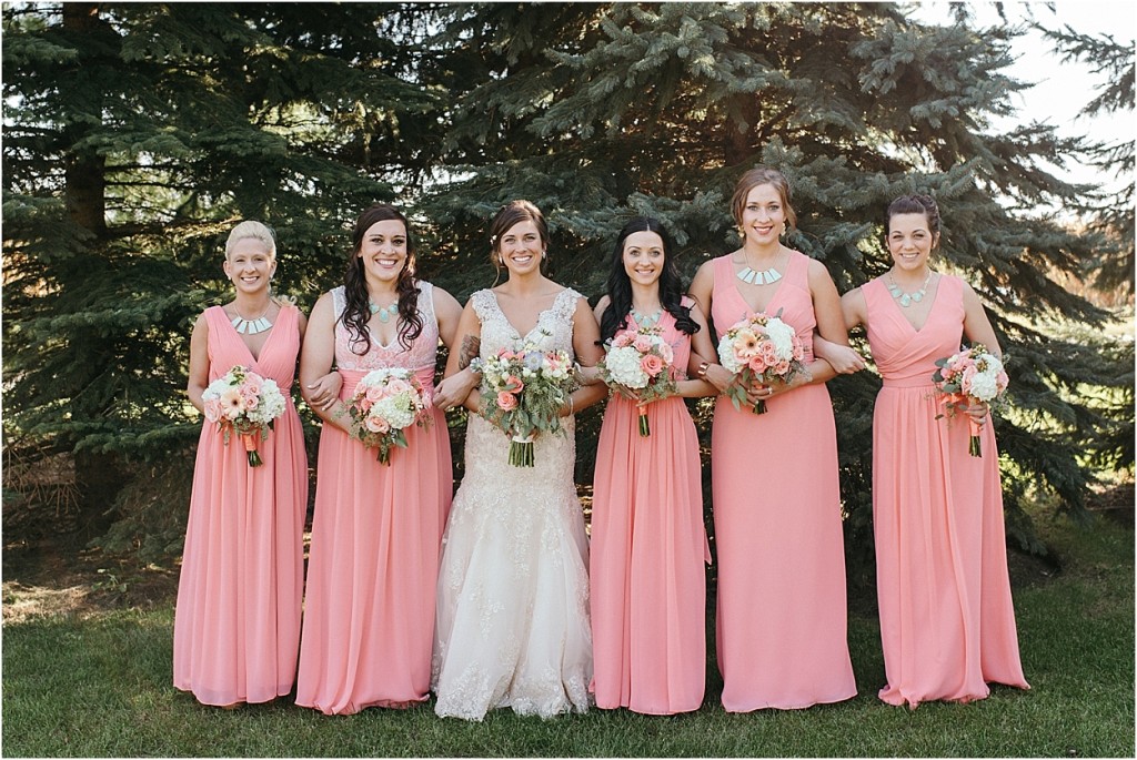 rustic barn at prairie gardens wedding