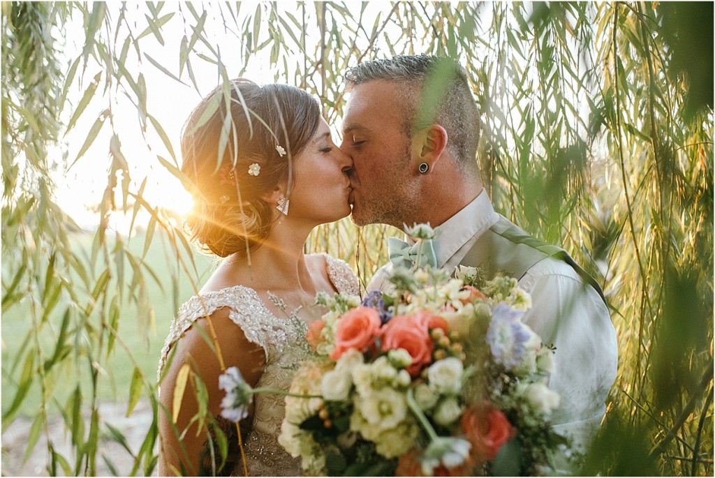 rustic barn at prairie gardens wedding