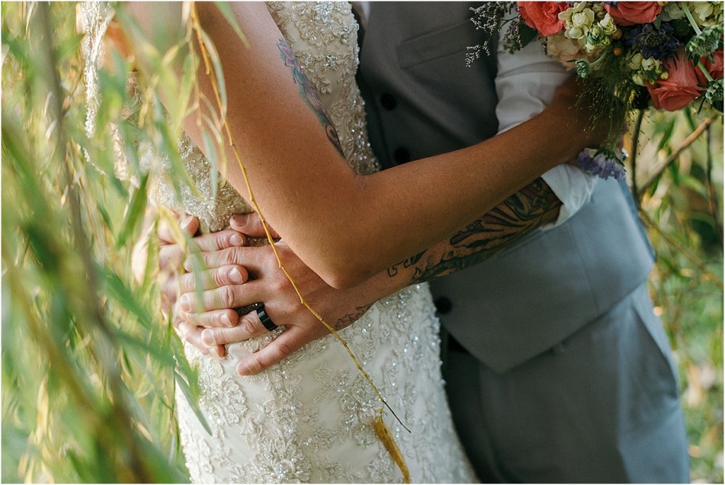 rustic barn at prairie gardens wedding