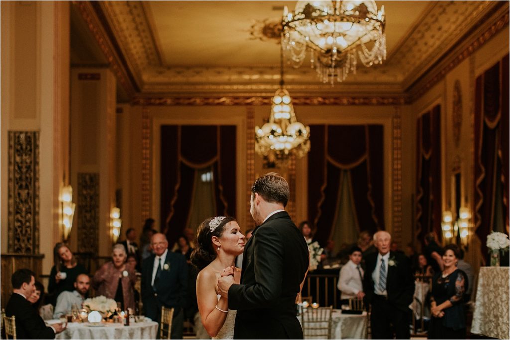milwaukee hilton city center wedding