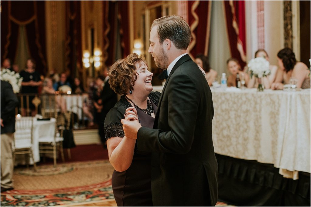 milwaukee hilton city center wedding
