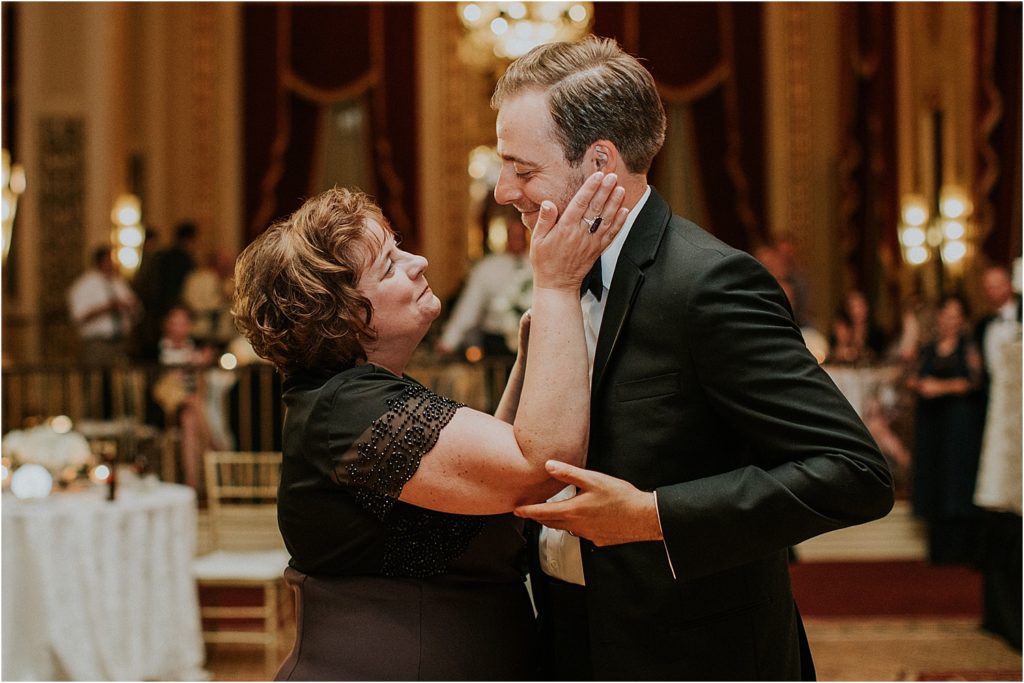 milwaukee hilton city center wedding