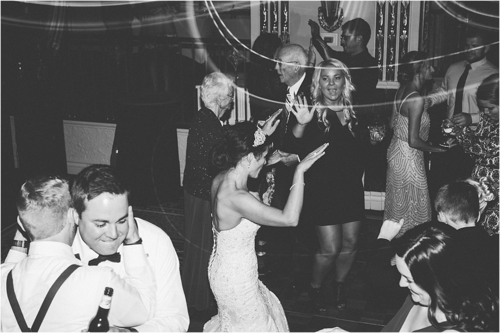 milwaukee hilton city center wedding