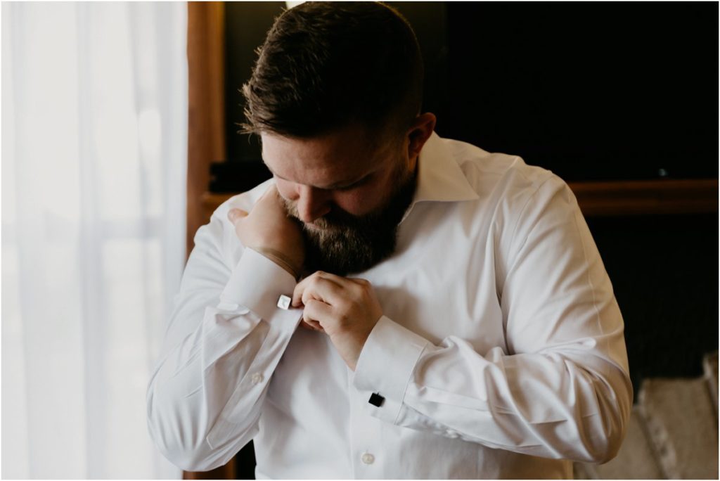 Milwaukee elopement wedding photography 