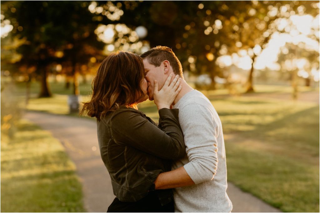 Minneapolis engagement photographer