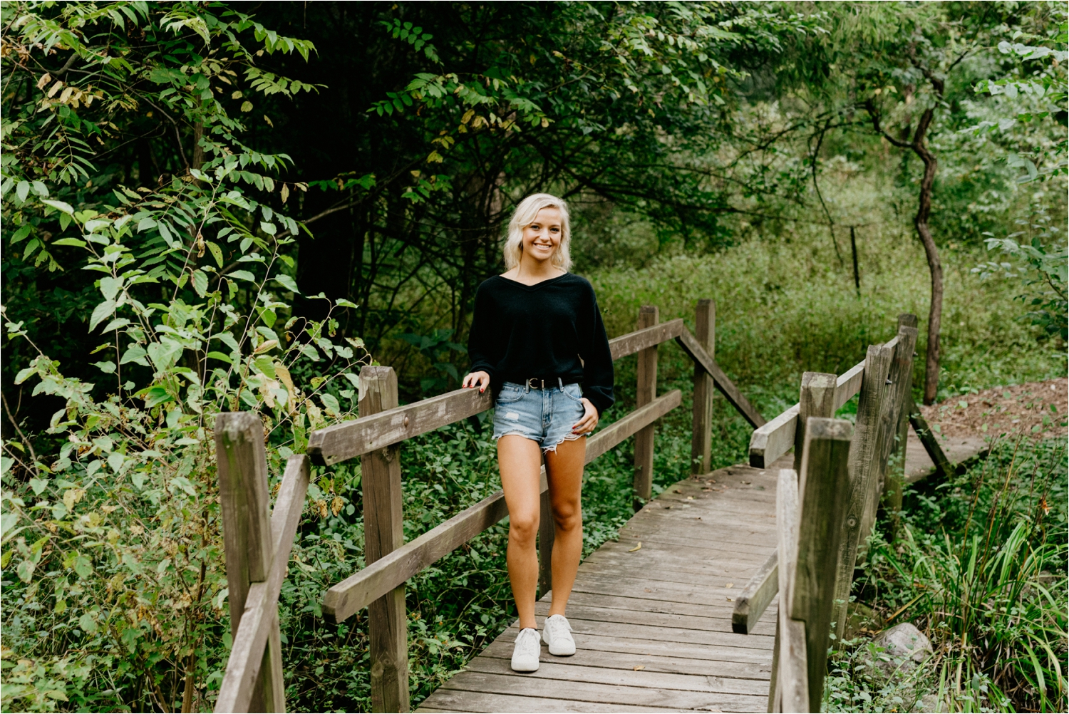 Wisconsin waukesha Wisconsin High School Senior Portrait Session