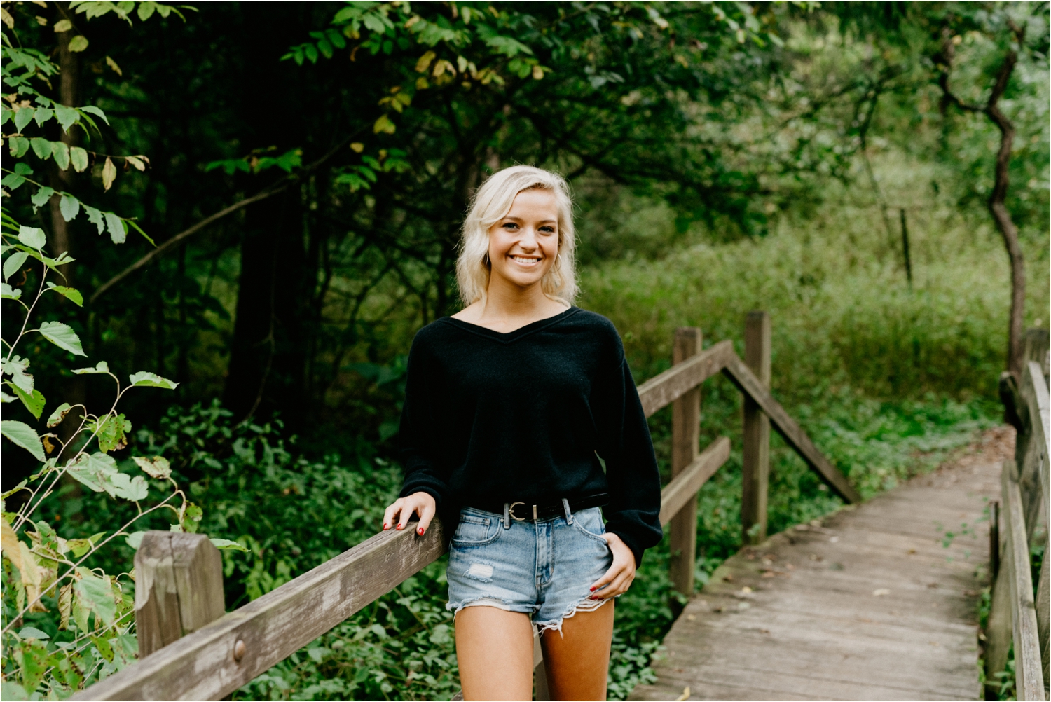 Wisconsin waukesha Wisconsin High School Senior Portrait Session