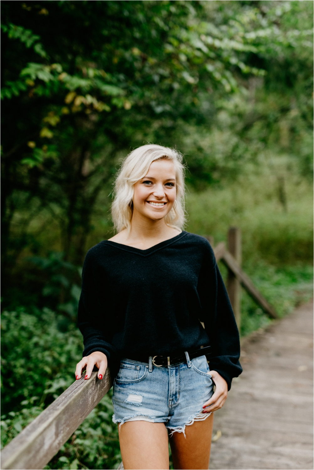 Wisconsin waukesha Wisconsin High School Senior Portrait Session