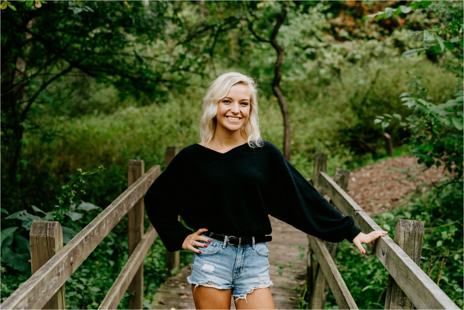 Wisconsin waukesha Wisconsin High School Senior Portrait Session
