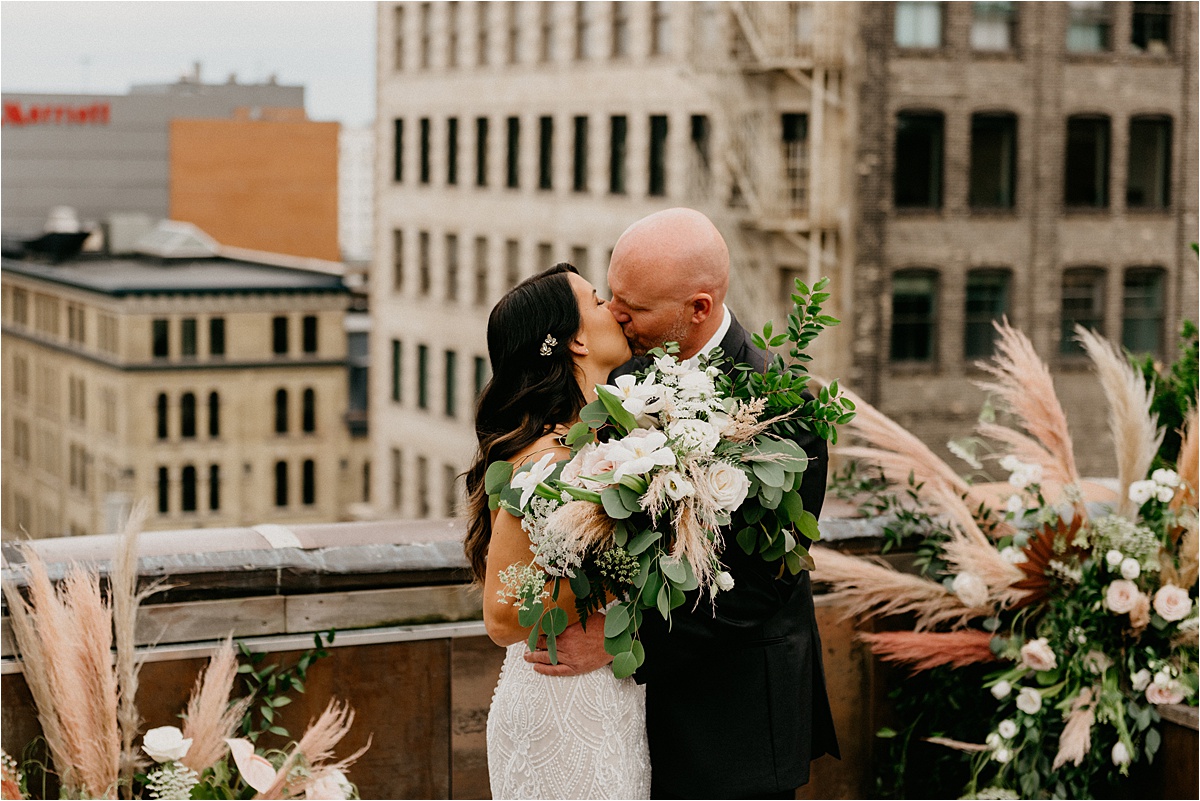 hotel metro Wisconsin wedding