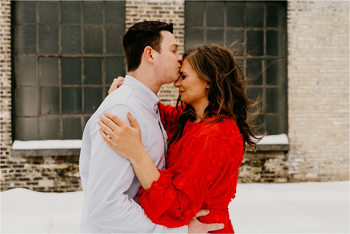 Milwaukee engagement photographer