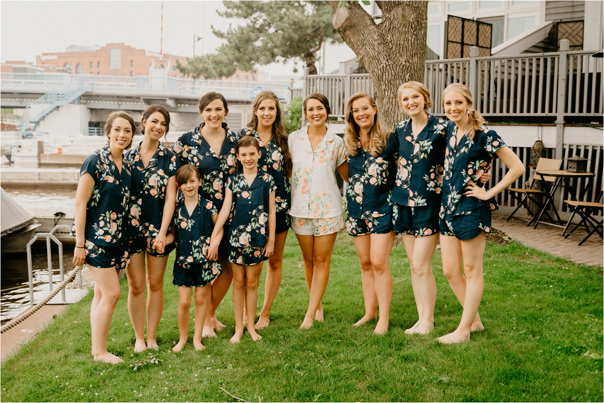 milwaukee black swan riverwalk wedding 
