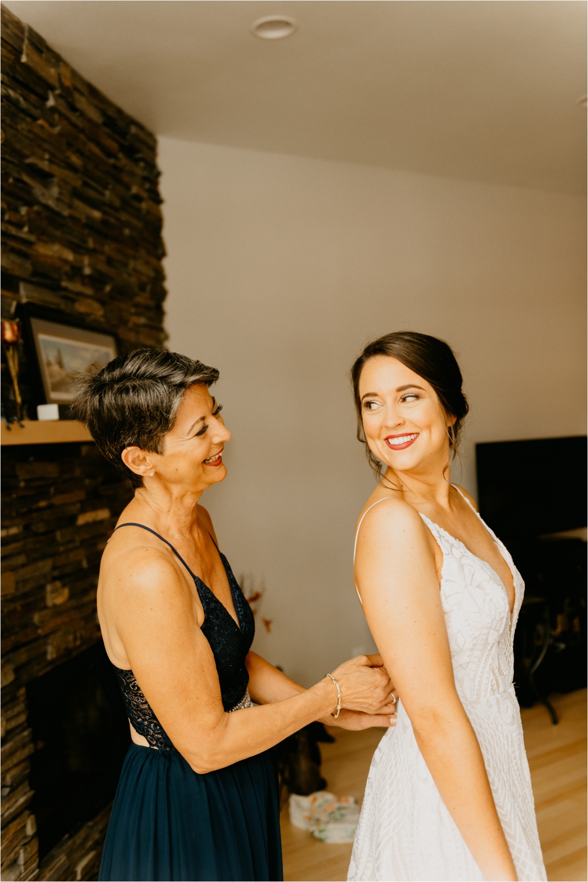 milwaukee black swan riverwalk wedding 