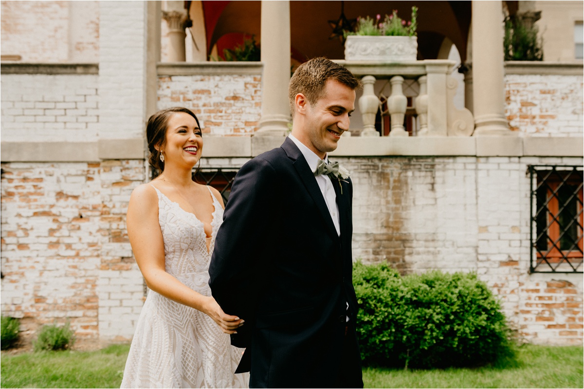 milwaukee black swan riverwalk wedding 