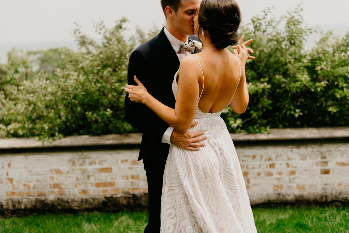 milwaukee black swan riverwalk wedding 