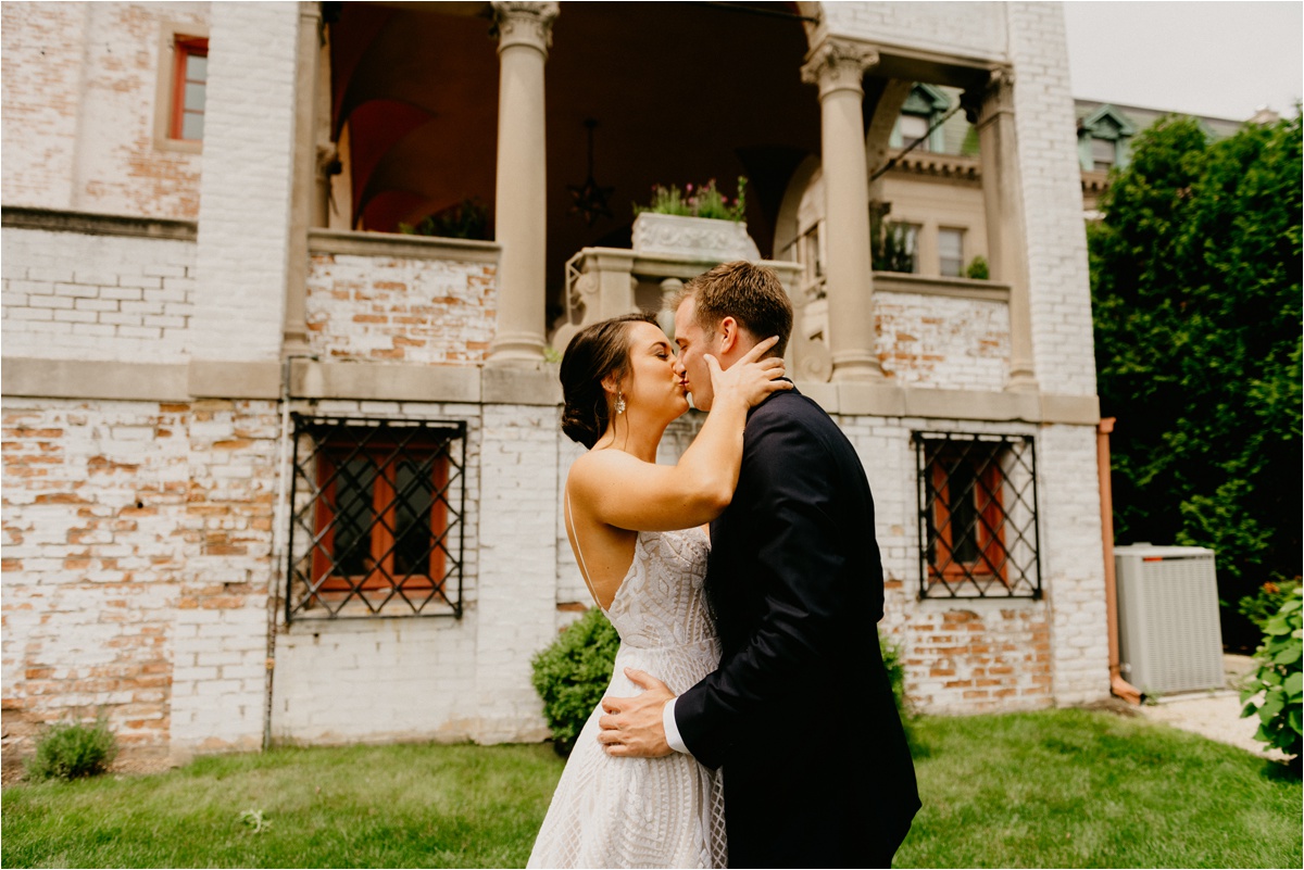 Milwaukee Villa Terrace Wedding