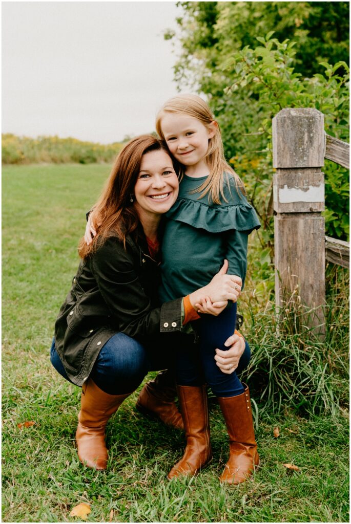 mom and daughter family photo